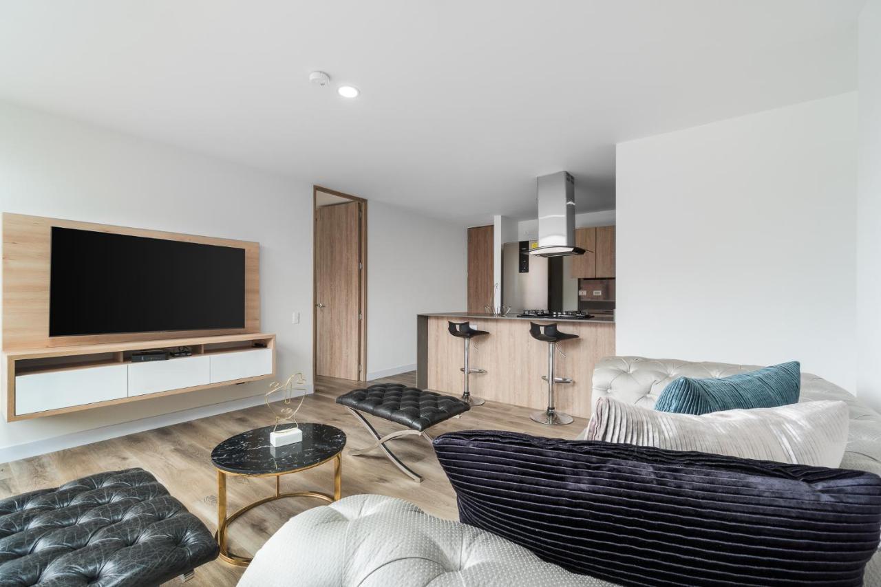 Aparthotel Go Living & By Housy Host