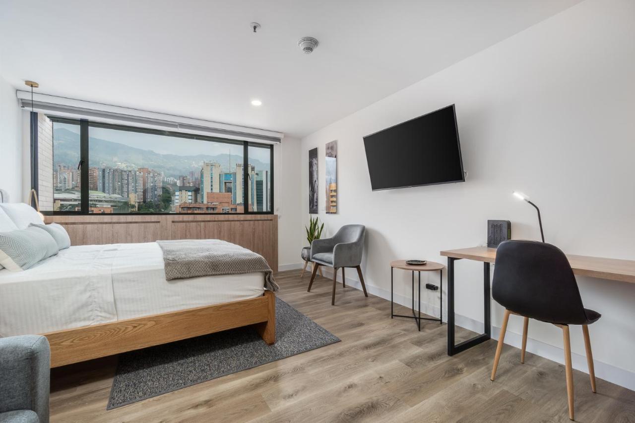 Go Living & By Housy Host Aparthotel Medellin