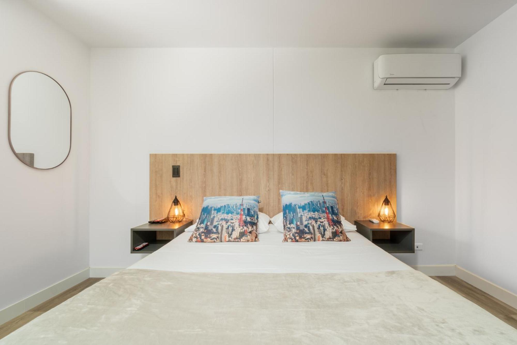 Go Living & By Housy Host Aparthotel *