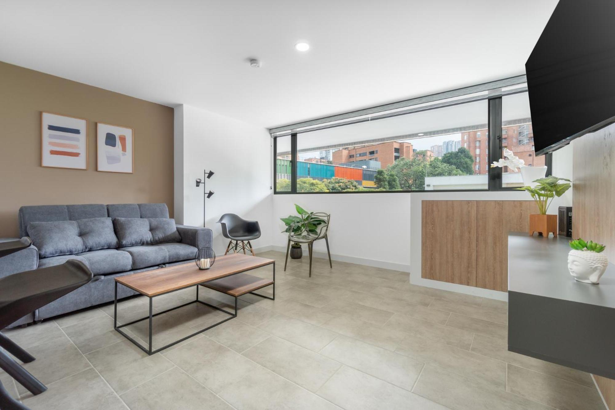 Aparthotel Go Living & By Housy Host