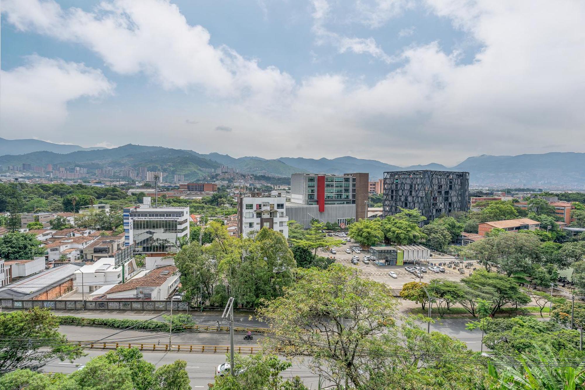 Go Living & By Housy Host Medellin